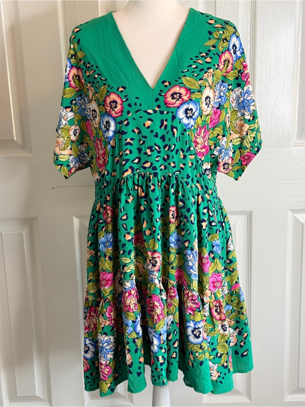 Umgee Floral Leopard Mixed Print Tiered Boho Mini Babydoll Dress Green Small EUC